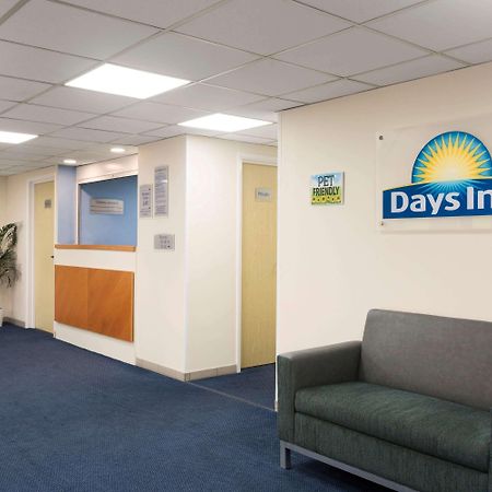 Days Inn Sutton Scotney South מראה חיצוני תמונה